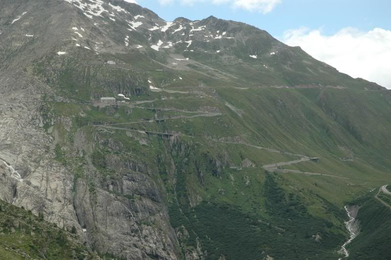 [Image: Switzerland2009085.jpg]
