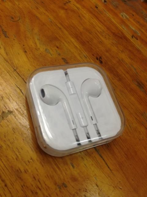 Sạc Lumia,LG,Samsung,Iphone,Ipad,Tai nghe Galaxy S4 & S3,Tai nghe Iphone 5 & 4S >>>>> - 6