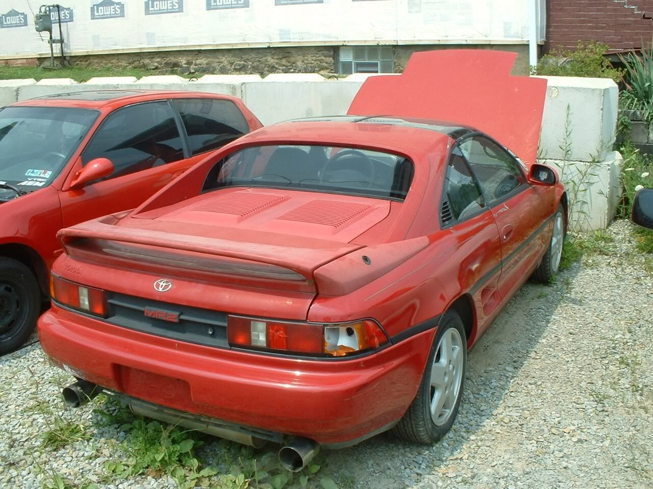 http://i92.photobucket.com/albums/l37/burnyd/Mr2%20pics/032_32.jpg