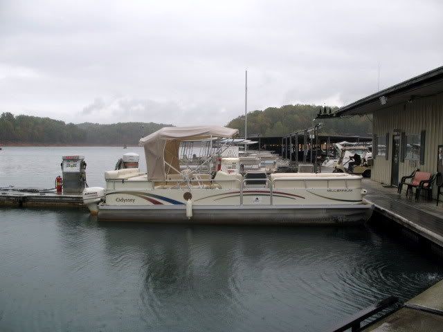 pontoon boat on norris lake for fall color cruise