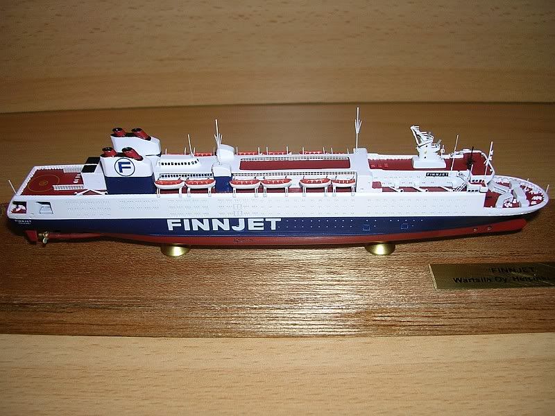 http://i92.photobucket.com/albums/l5/kruemel_01/DSCN9030.jpg