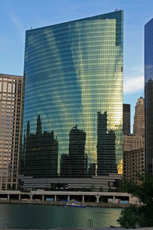 IMAGE: http://i92.photobucket.com/albums/l8/barkleydog1/08-04-2008052_edited-1.jpg