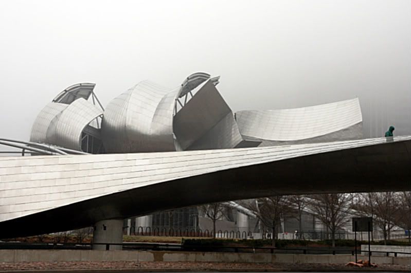 IMAGE: http://i92.photobucket.com/albums/l8/barkleydog1/new/fog174-1.jpg