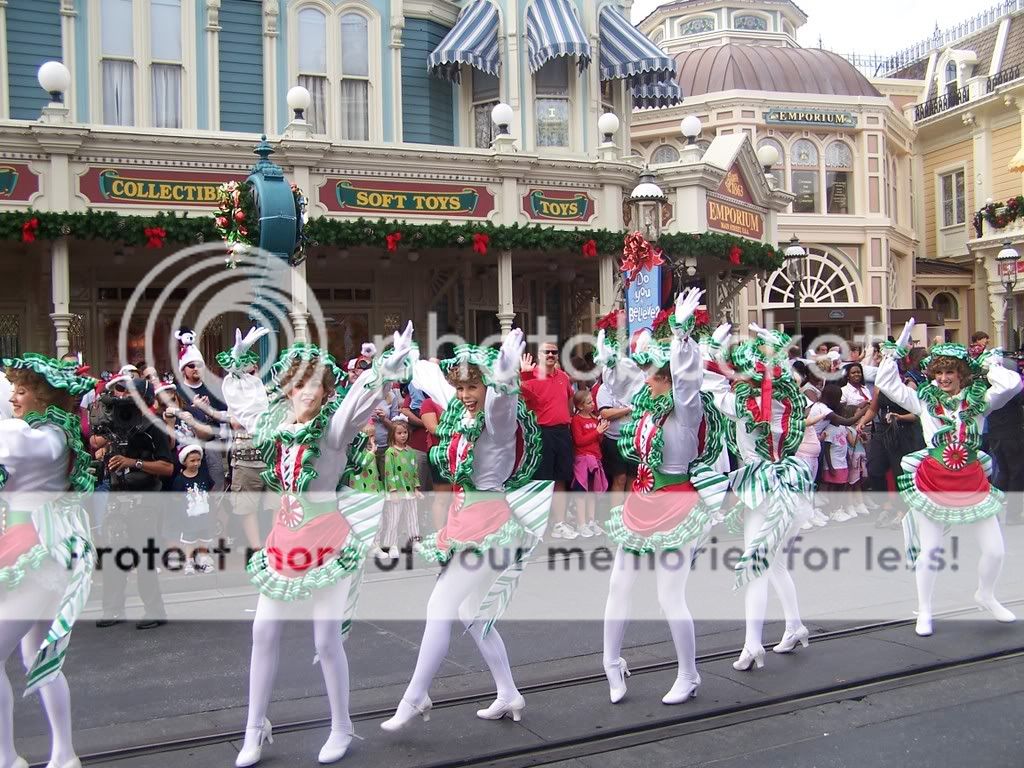 Walt Disney World Christmas Parade Filming Pictures | WDWMAGIC ...