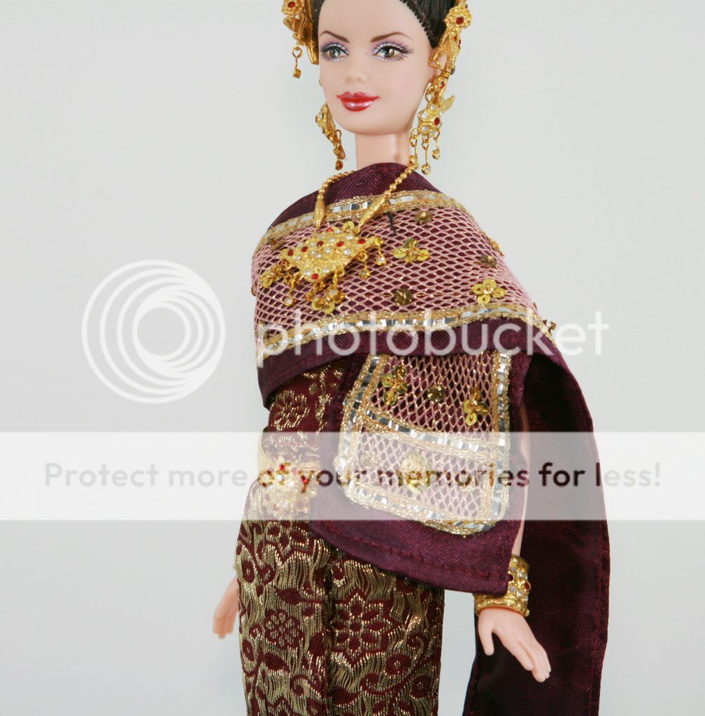   Fashion   OOAK Barbie Royalty   Thai Historical Real Gold Leaf  